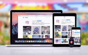 Aplikacija Instagram na vseh treh verzijah: prenosni računalnik, tablica in mobilni telefon.